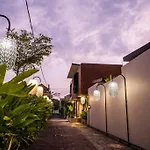 Akhila 5 - 1 Bedroom Modern Tropical Villa At The Heart Of Seminyak